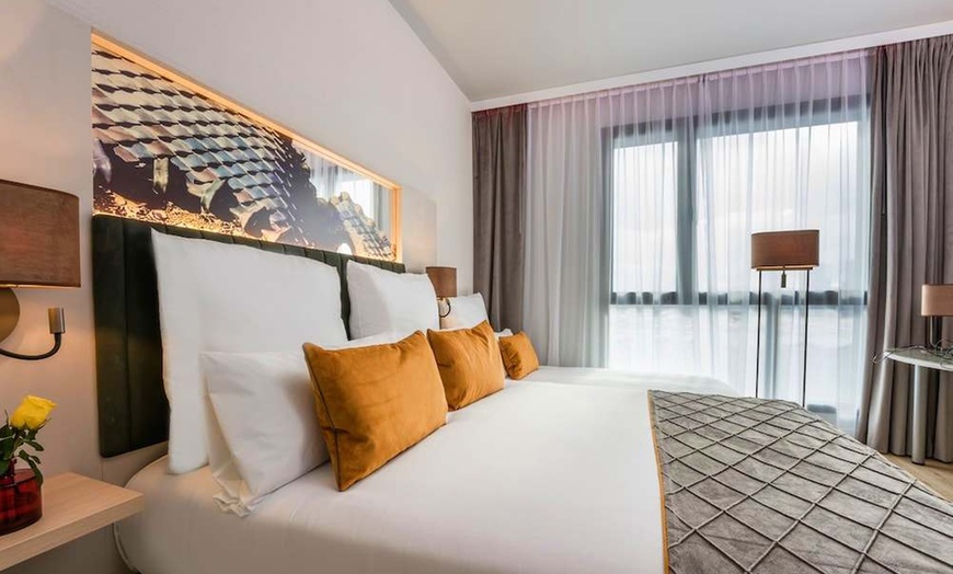 Image 20: ✈ SPANIEN | Barcelona - Leonardo Royal Hotel Barcelona Fira 4*, 2 N...