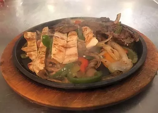 5% Cash Back at El Molcajete Cantina & Grill