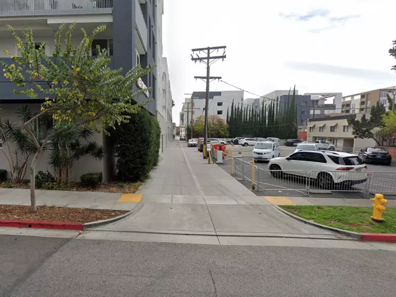 Parking at [SQ32] Alley Entrance - 340 N. Central Ave. Lot