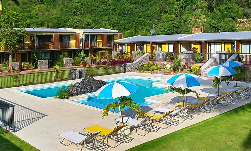 Image 1: ✈ LA RÉUNION | Entre-Deux - Dimitile Hôtel & Spa 4* - Découverte