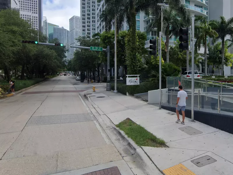 Parking at 999 Brickell Ave. Garage - Primary Image