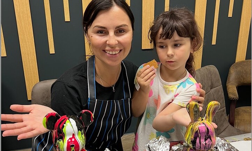 Image 7: Bear Art Studio: Pinta lo tuyo - Taller de arte fluido en Alicante