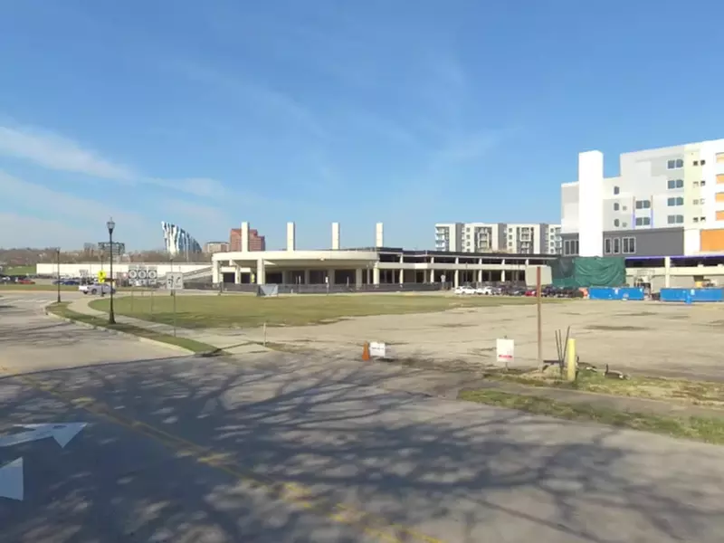 Parking at Ovation Roundabout Lot - Primary Image