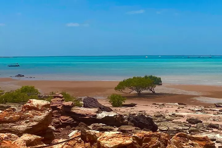 SCENIC AND PREHISTORIC CRUISE - Sparkling Wine & Gourmet Platters