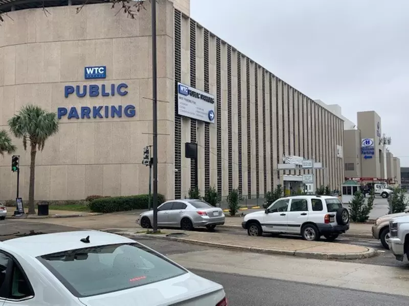 Parking at 100 Poydras St. Garage