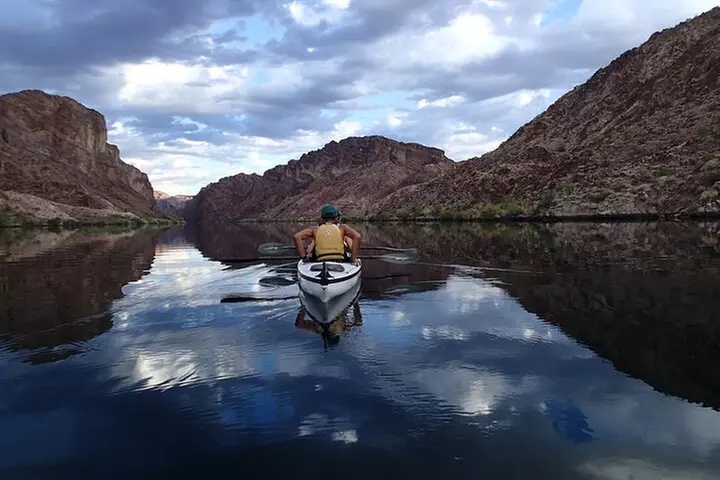 Twilight or Moonlight Kayak Tour in Lake Mead National Recreation Area - Primary Image
