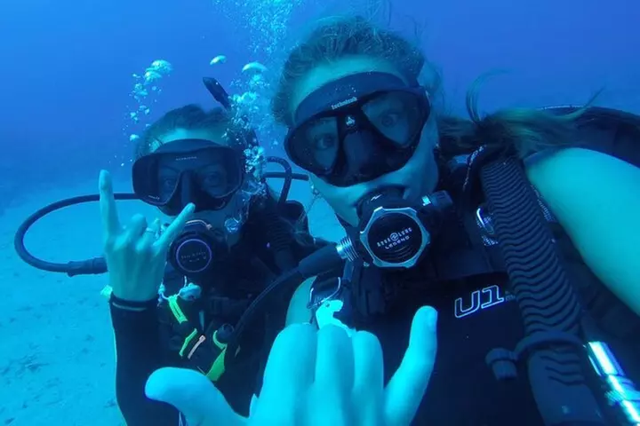 2 Tank Shore Dive at Sea Turtle Cove