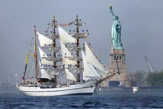 NYC Early Access Statue of Liberty Pedestal, Ellis Island & Pre-Ferry Tour - Primary Image