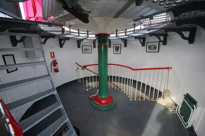 Split Point Lighthouse Tours