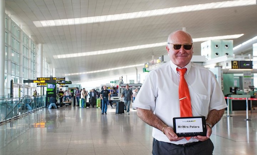 Image 2: Traslado privado para llegadas desde el aeropuerto de El Prat al ce...