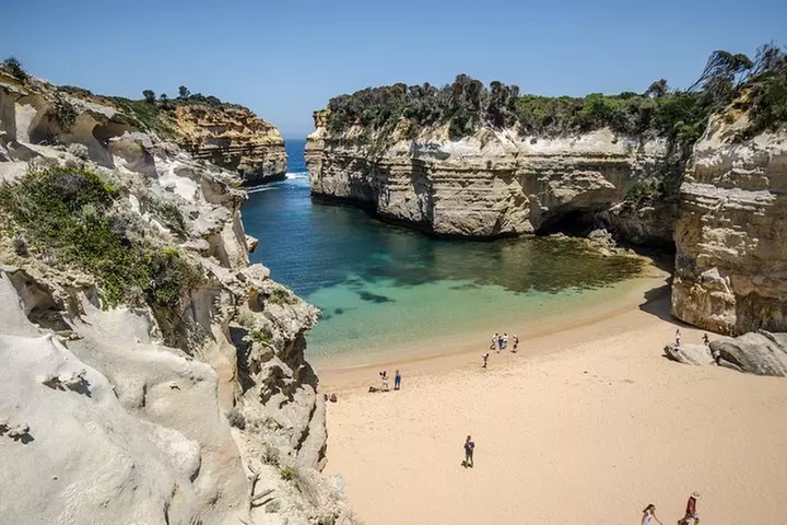 Great Ocean Road and 12 Apostles Day Trip from Melbourne