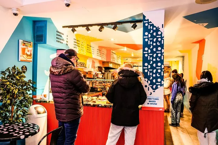 Delicious Donuts in Union Square: New York's Sweetest City Tour