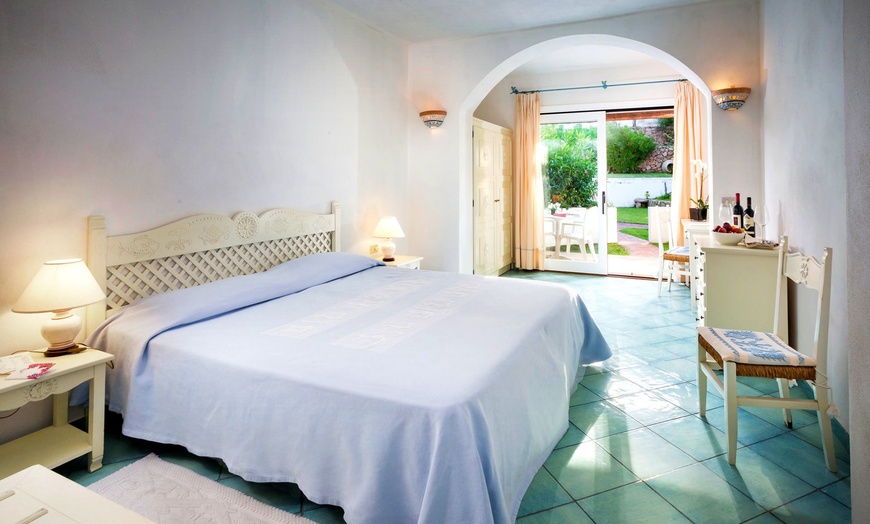 Image 3: ✈ SARDINIA | Baja Sardinia - Club Hotel Baja Sardinia 4* - Private ...