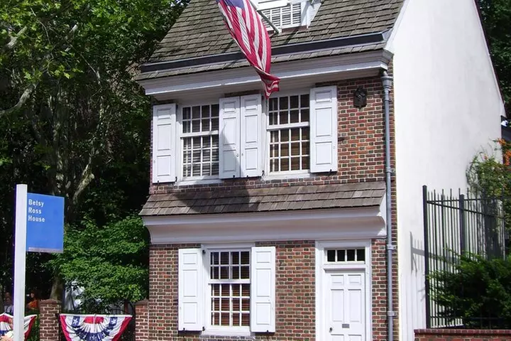 2.5 Hour Philadelphia History Tour with Washington War Tent Show