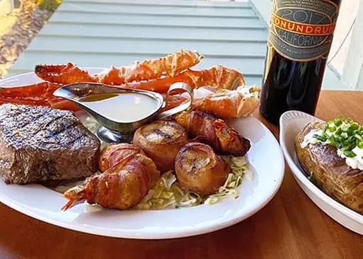 5% Cash Back at Shugrue's Restaurant & Bar