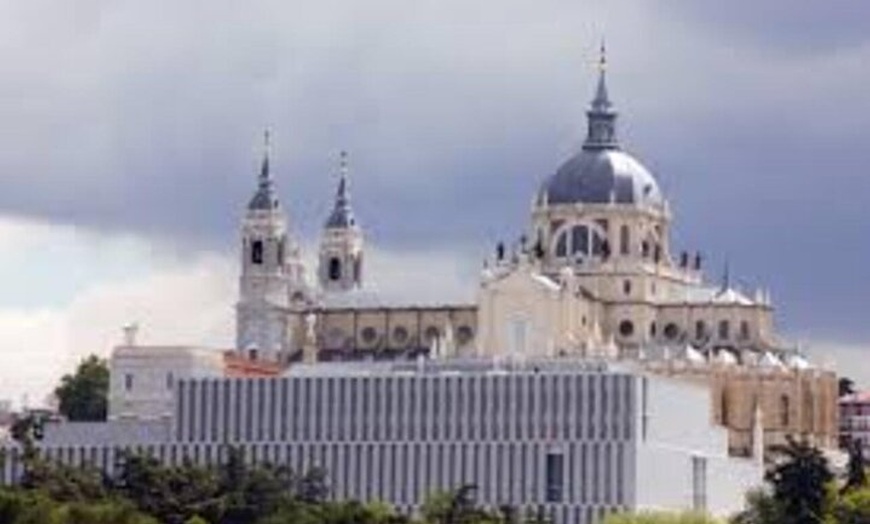 Image 5: Tour Guiado por la Galería de las Colecciones Reales