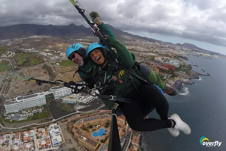 Acro Aventura de Parapente en Costa Adeje con Recogida GRATIS !!