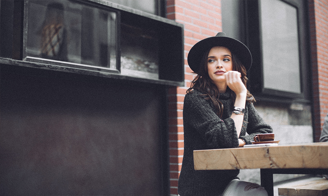 witchy woman in black hat