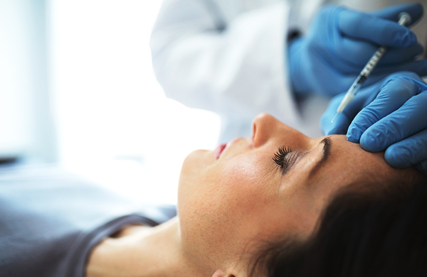 woman-getting-botox-injections