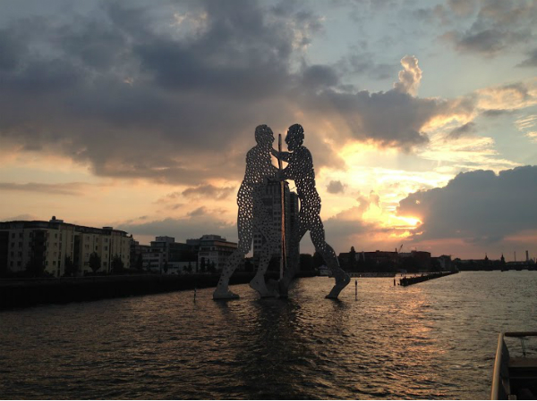 Molecule Man, Spree, Berlin