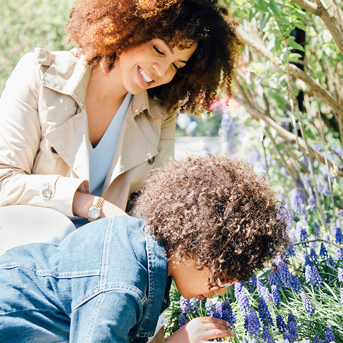 Mom and kid at botanical garden