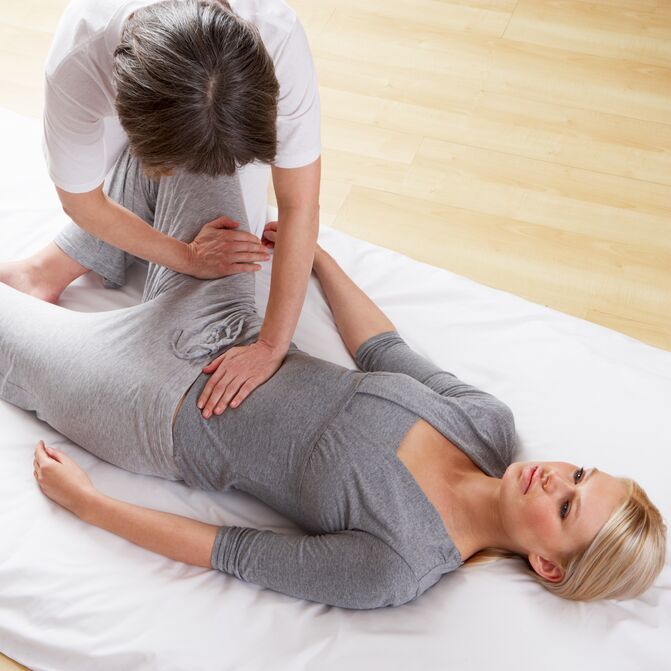 What is a back massage and what are the different types? - Loving Life