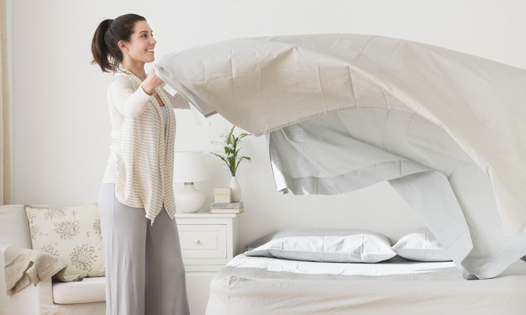 Bed Accessories Buying Guide: Sheets, Pillows and More