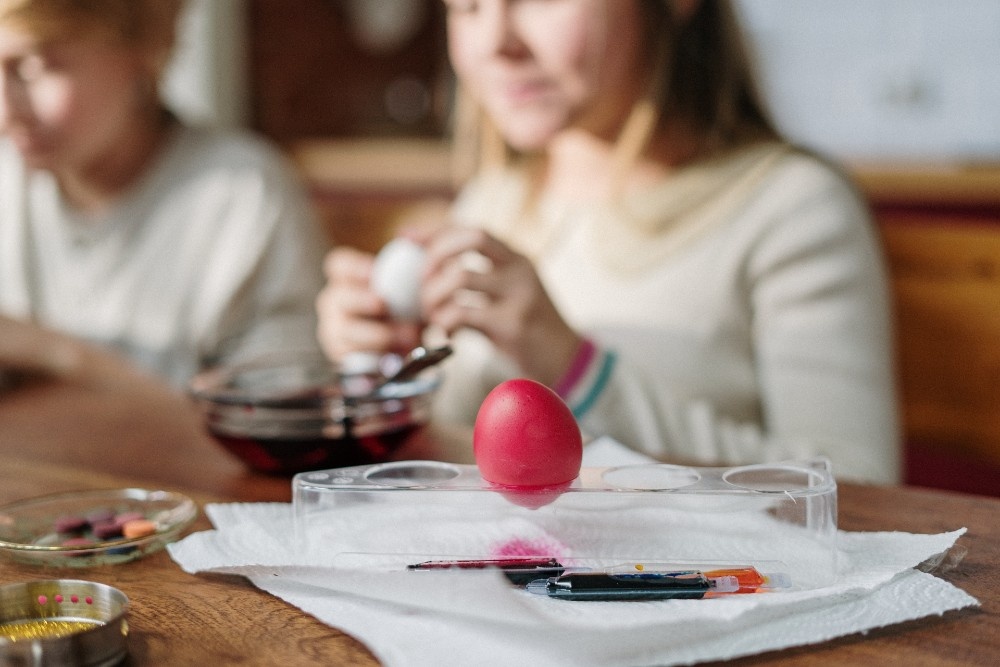 traditional easter food red egg