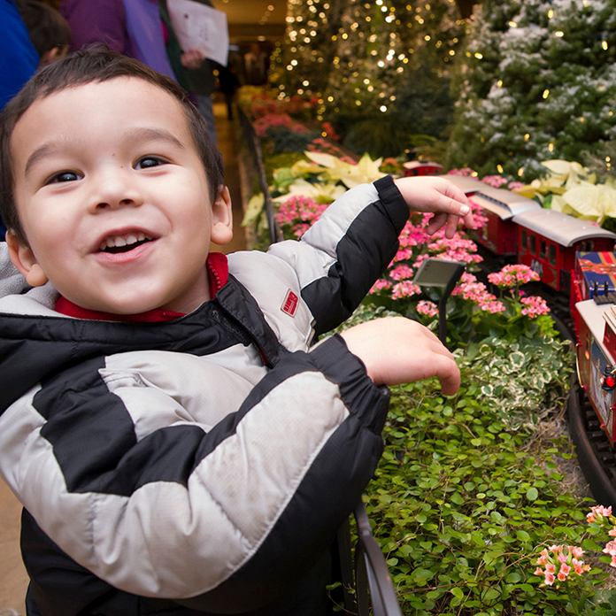 Boy at Chicago Botanic Garden 