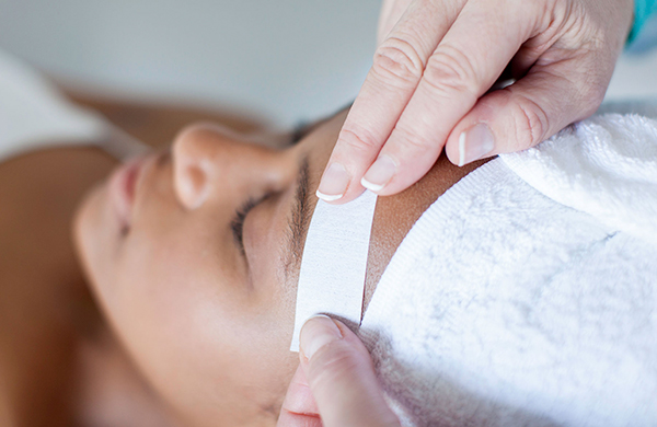 Beauty Gift Ideas for Men and Women Who Need More Me-Time, Not More Things | Eyebrow Shaping