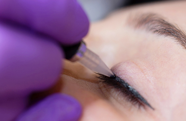 Permanent Makeup Guide 2022: What Is Tattoo Makeup and Does It Hurt?