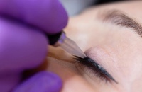 This is what it's like to wake up with your eyeliner already done.