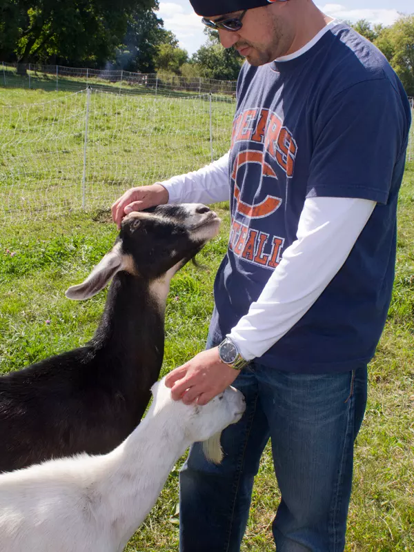 Chicagos-Paleo-Meetup-Group-on-Where-to-Eat-and-Why-to-Try-the-Caveman-Diet_Goats_600c800