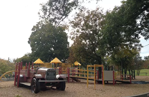 blogger_city_guide_austin_parks_zilker_600c390