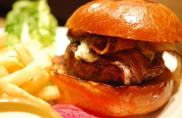 blogger_city_guide_sf_burger_nopa_600c390