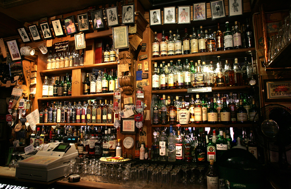 Best Offies and Bars in Belfast for Whiskey Drinkers