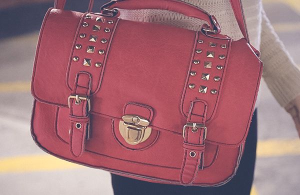 How to Choose a Handbag to Compliment your Body