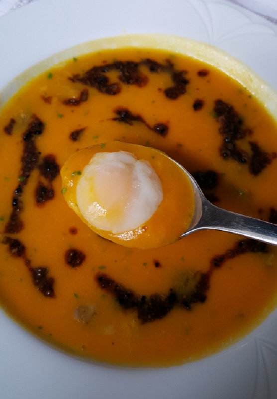 crema di zucca, castagne e uovo di quaglia