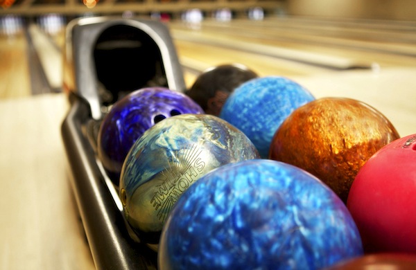 How to Choose the Right Bowling Ball