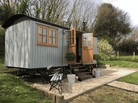 Cheap dog friendly Dorset cottage