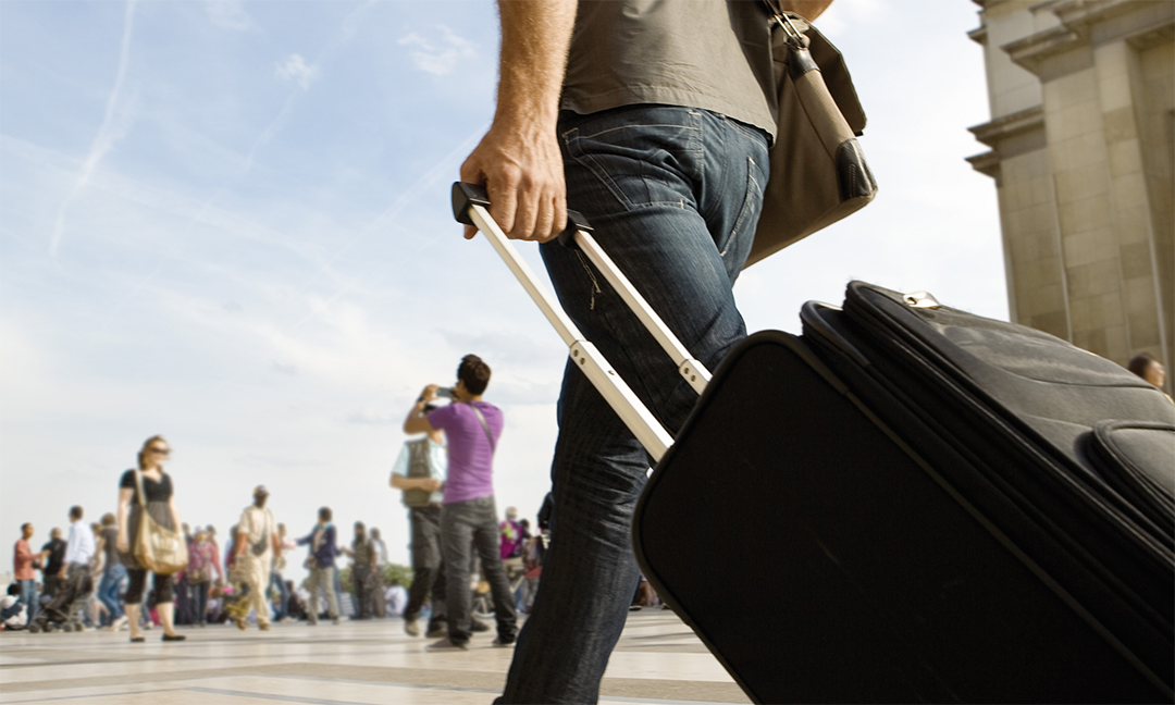 What Is the Best Suitcase? Use This Easy Guide to Find Your Ideal