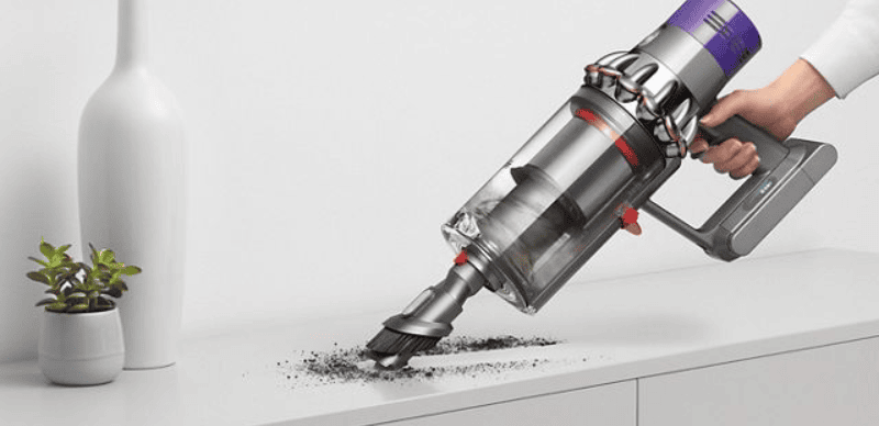 Dyson V10 offers