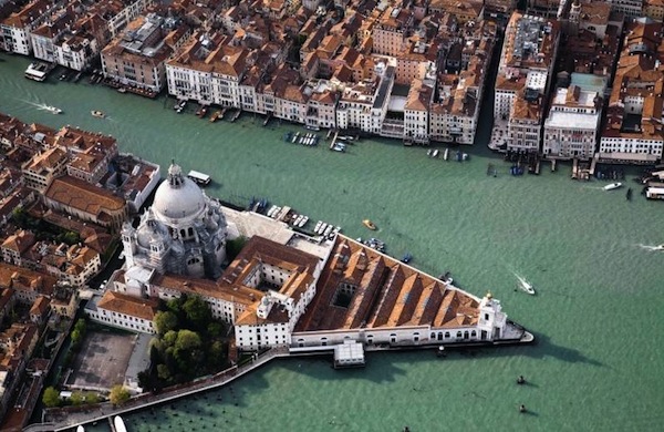 Il Museo di arte contemporanea Punta della Dogana di Venezia 