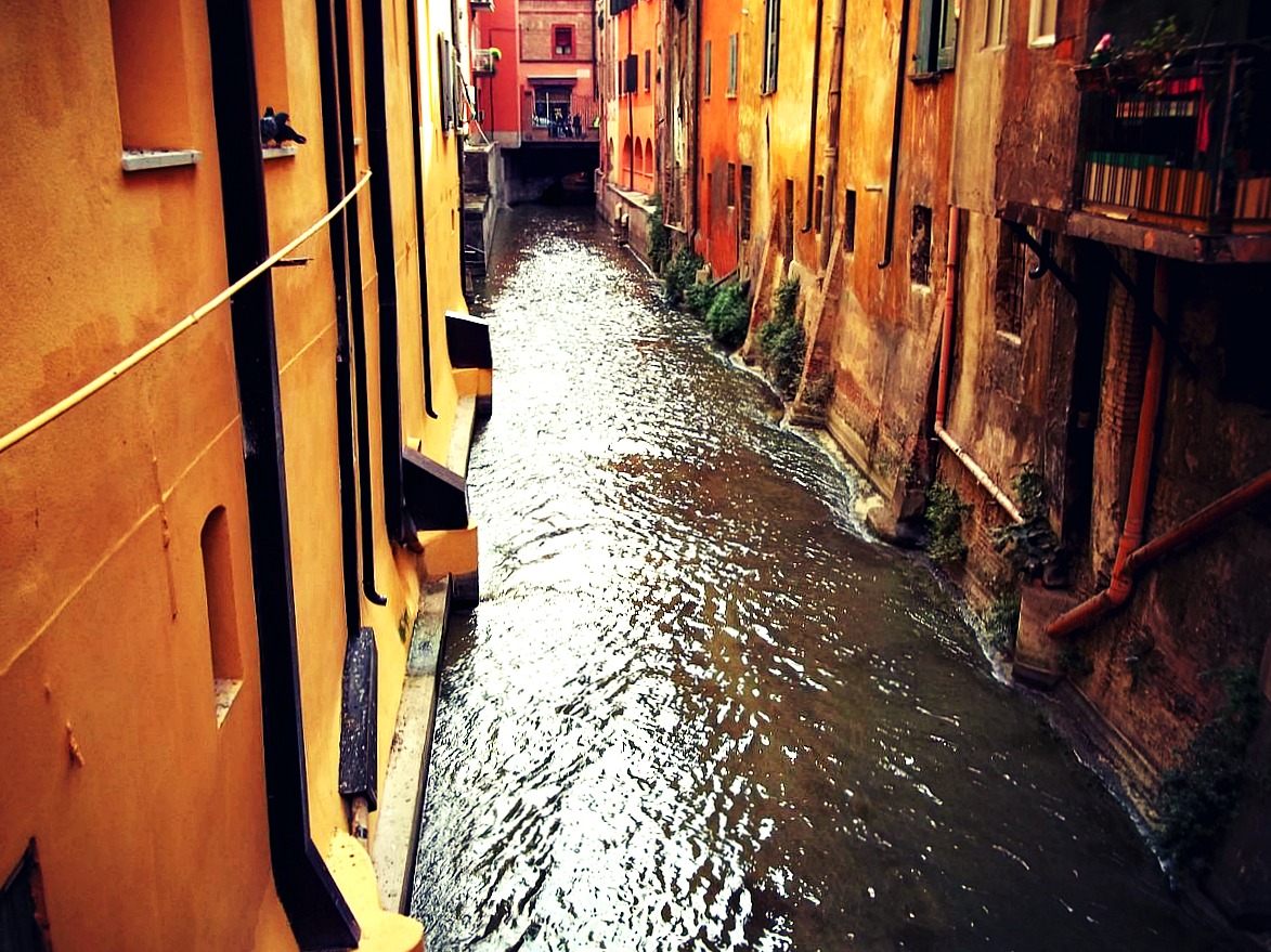 Bologna e i suoi canali sotterranei
