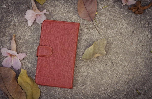 Smartphone leather case cover in retro picture style