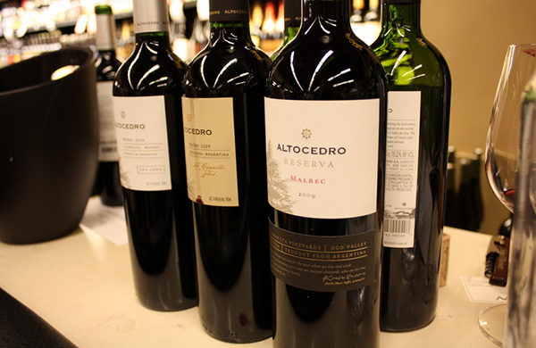 guide-to-drinking-like-a-drag-queen_wine_600c390