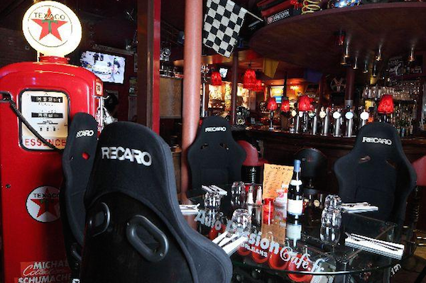 Passion auto : adresses pour les fans de voitures à Paris