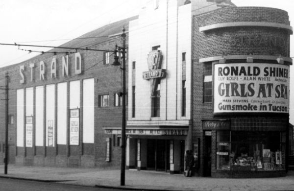 The outside of the strand cinema belfast in the 1930s