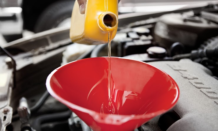 Where To Get Your Oil Changed in Milwaukee