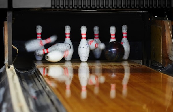 Automatic Pinsetters: What’s Going on Back There?